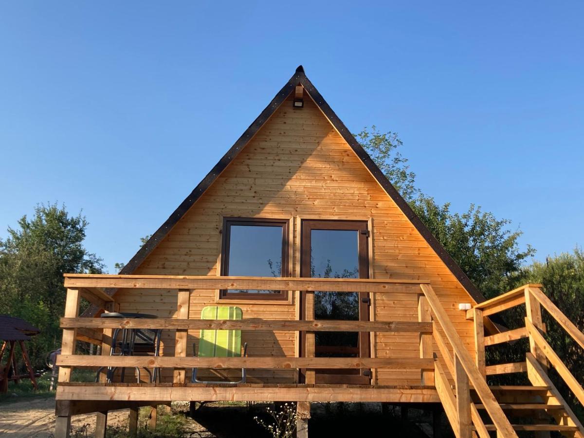 Cabanele Lu' Dinu Curtea de Argeş Exterior foto