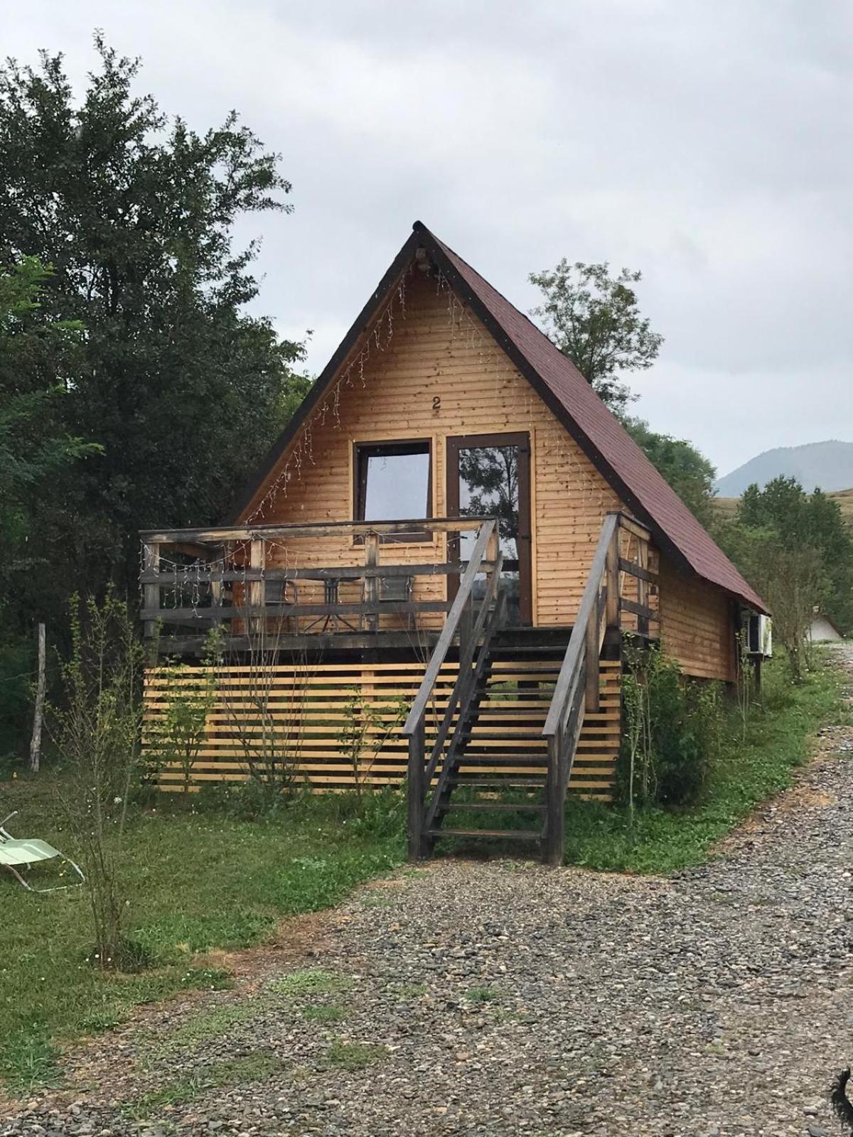 Cabanele Lu' Dinu Curtea de Argeş Exterior foto